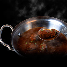 画像をギャラリービューアに読み込む, 奄美大島 宇検村発!奄美のリュウキュウイノシシを使った極上イノシシスパイスカレー!【2個セット♪】『高級』黒のシリーズ!